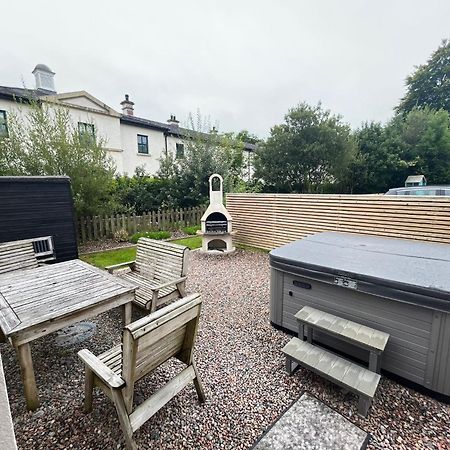 Dovecote Lodge On The 5 Star Lough Erne Resort Ballycassidy ภายนอก รูปภาพ