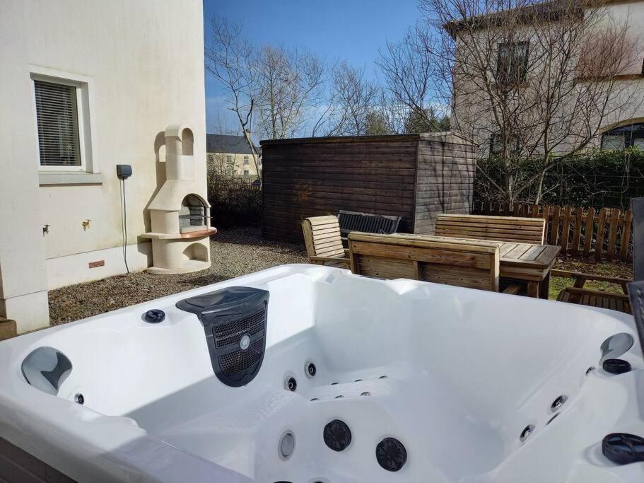 Dovecote Lodge On The 5 Star Lough Erne Resort Ballycassidy ภายนอก รูปภาพ